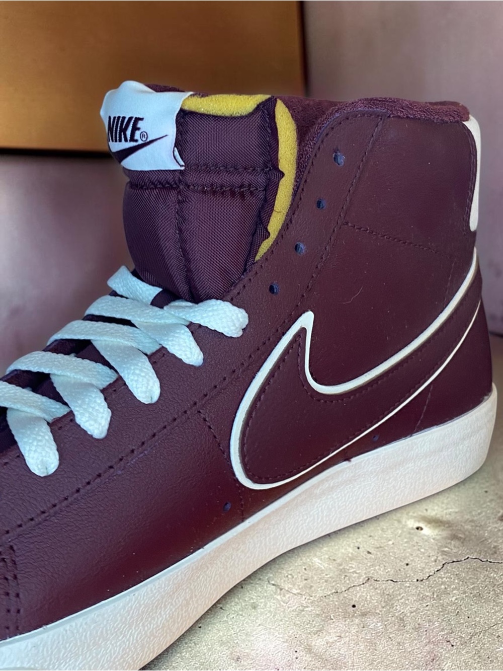 NIKE - Blazer Mid ‘77